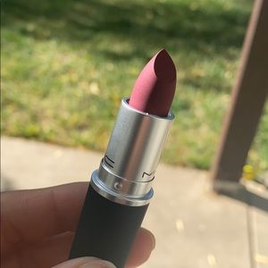 MAC burning love powder kiss lipstick